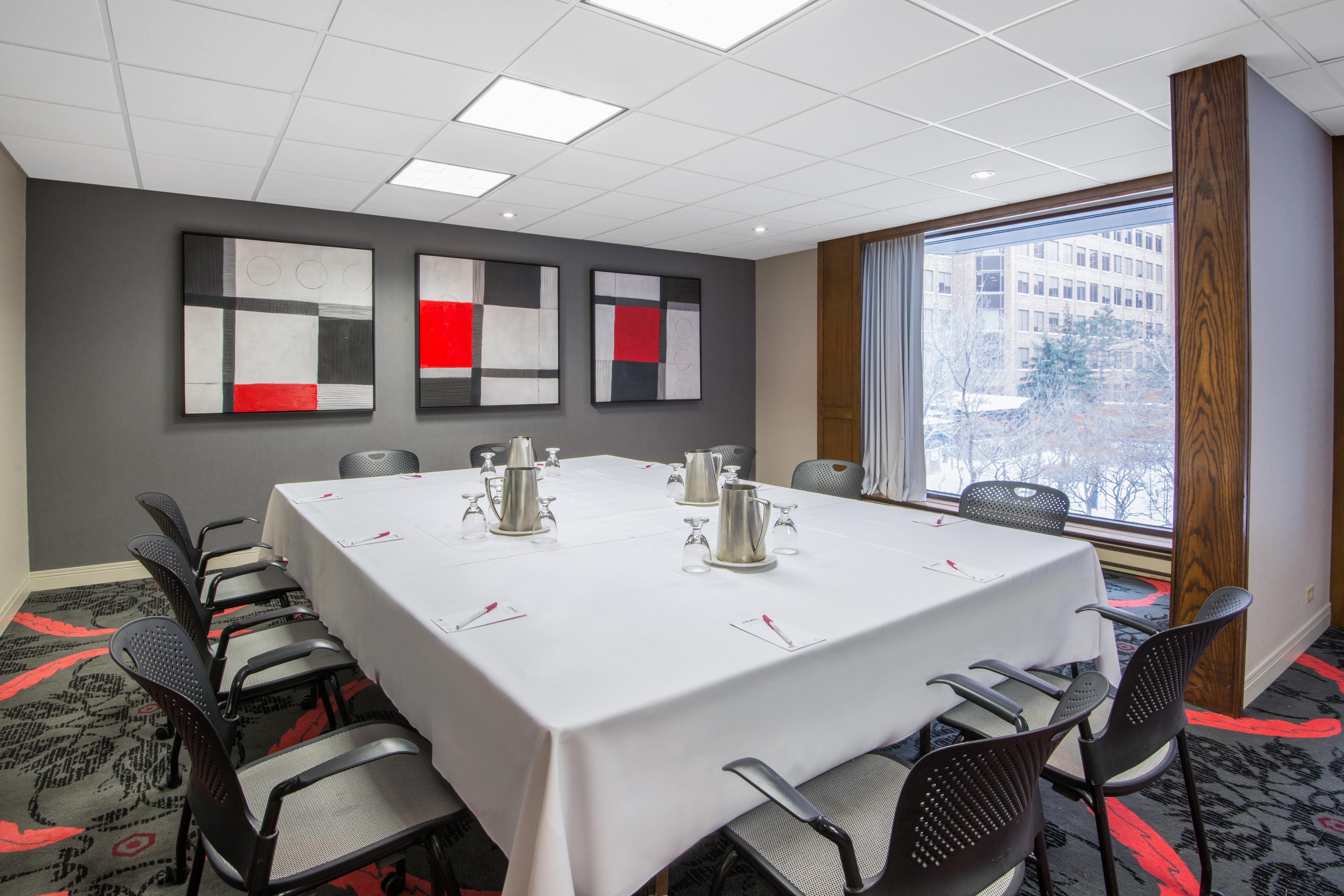Hotel Chateauneuf Gatineau-Ottawa Гатино Экстерьер фото